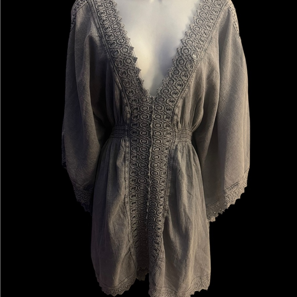 BLANCO DRESS WITH CROCHET DETAILING. SIZE XL. NWT.